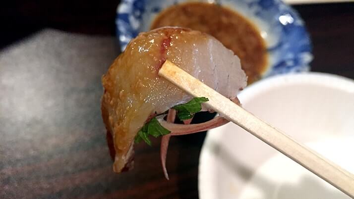 釣った特大ヒラメをさばく！刺身と寿司にして肝醤油で堪能